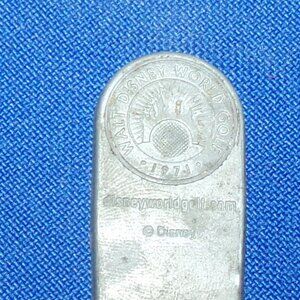 Vintage Commemorative 1971 Disney World Golf Metal Divot